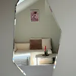 Habitación en casa particular Zettapartment With 2Ensuite Baths, Free Parking In The Old City Braşov